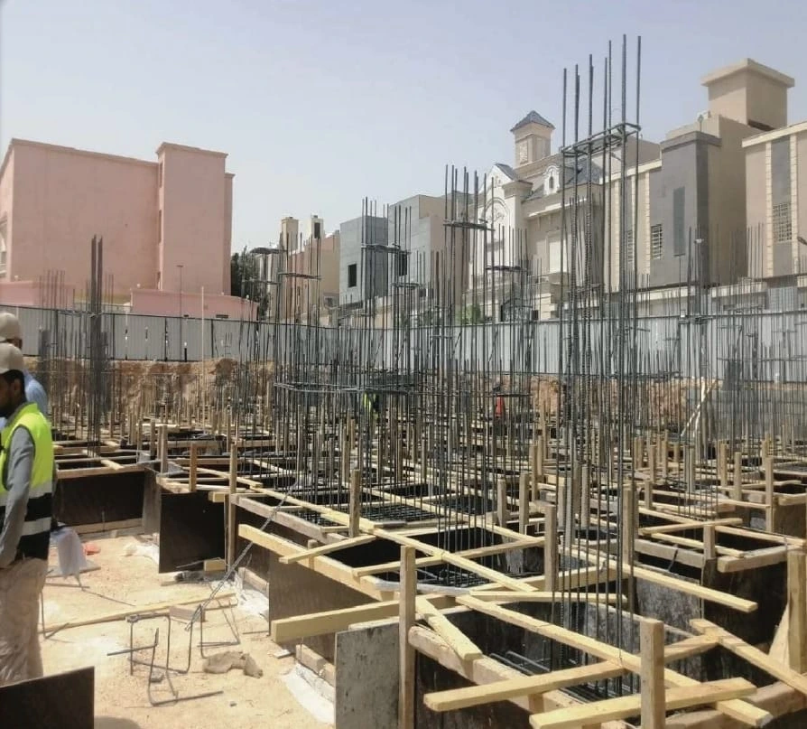 البناء والمقاولات العامة (العظم)